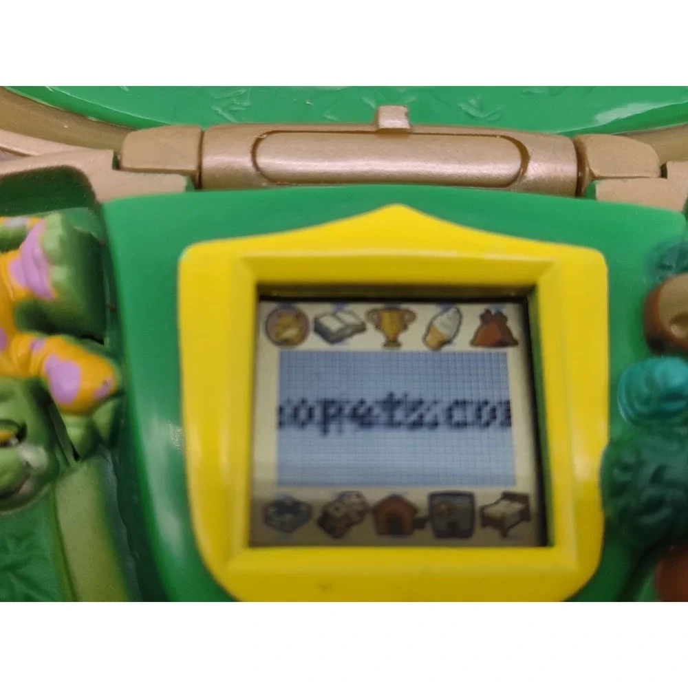 Vintage 2003 Hasbro NeoPets Virtual Electronic Handheld Game +3 Original Figures